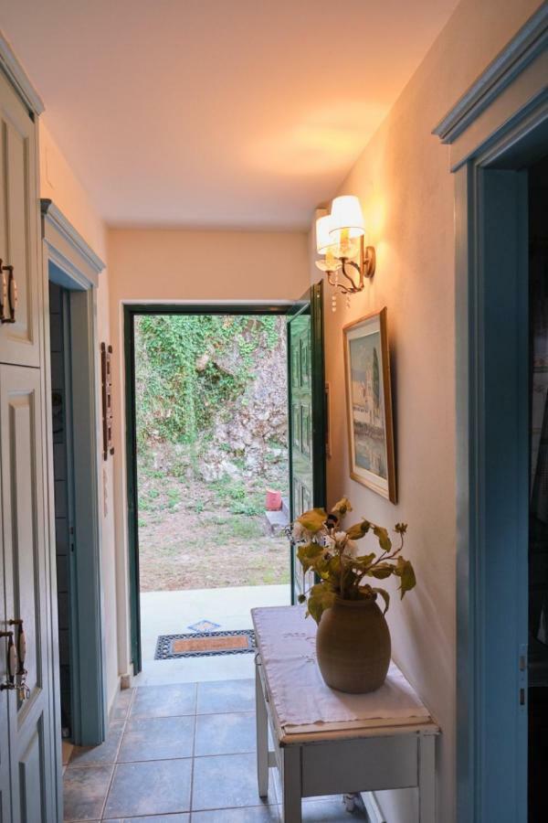 Appartement Bella Vista à Kato Korakiana Extérieur photo