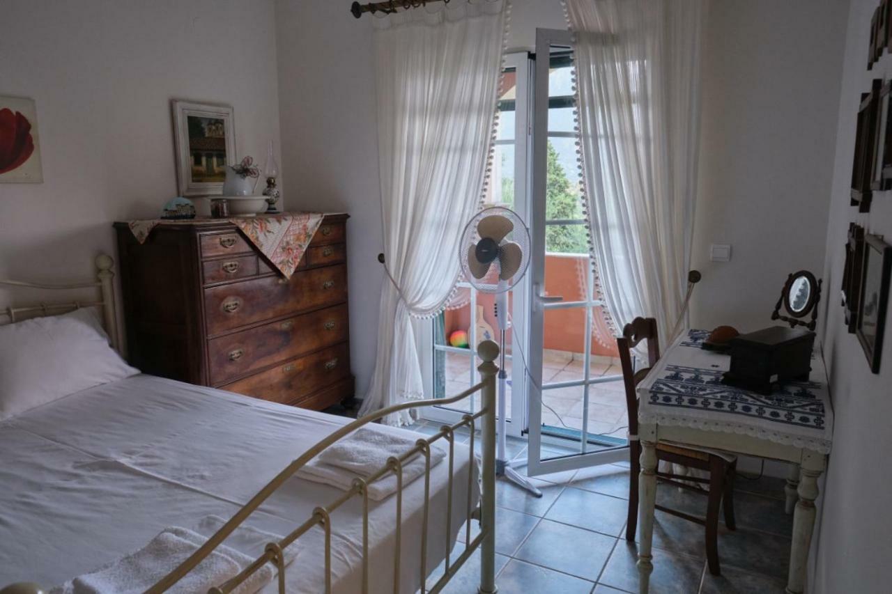 Appartement Bella Vista à Kato Korakiana Extérieur photo